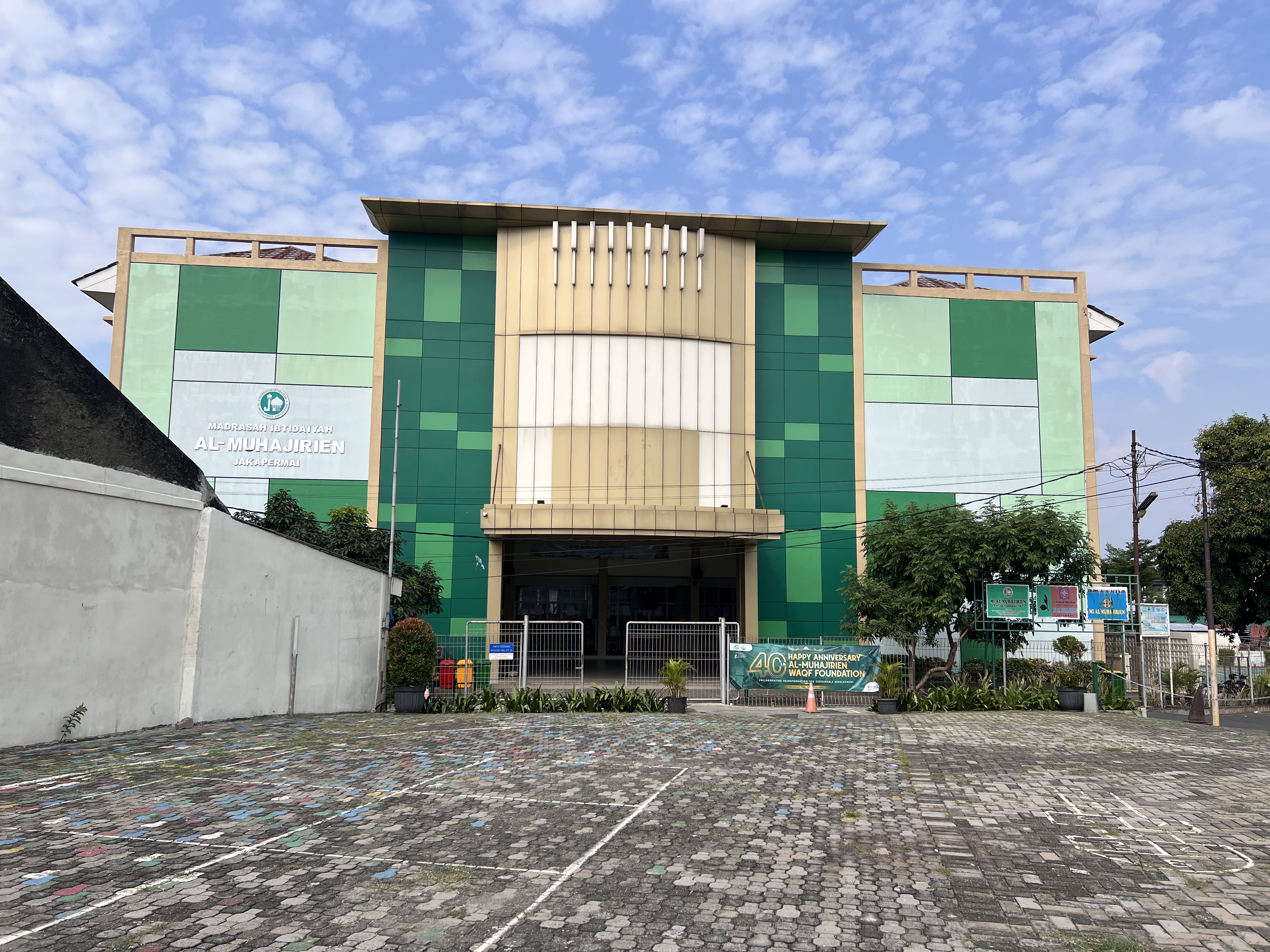 Madrasah Ibtidaiyah (MI) & Madrasah Tsanawiyah (MTs) Al-Muhajirien