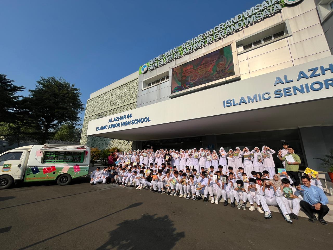 Al Azhar 44 Islamic Junior High School