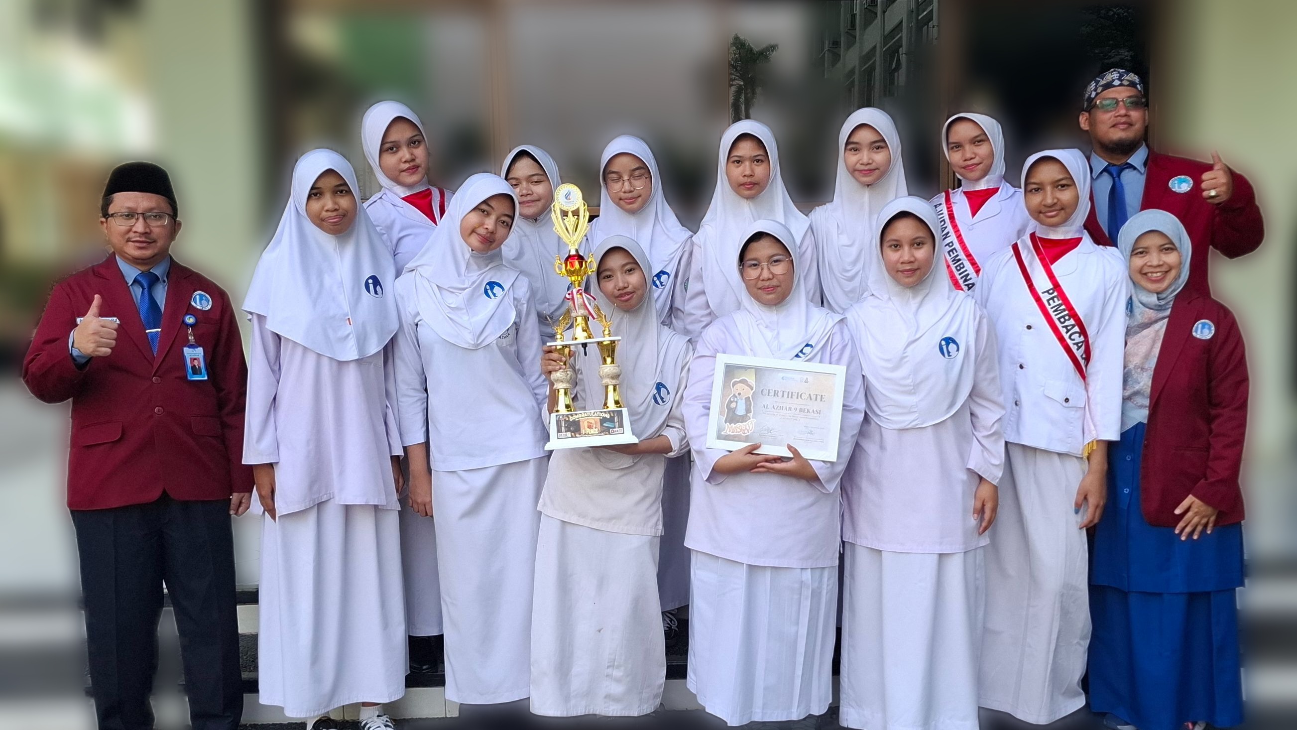 The Ratoe Jaroe Team Wins 1st Place at the Ratoe Jaroe Dance Competition at Madina Islamic School Jakarta