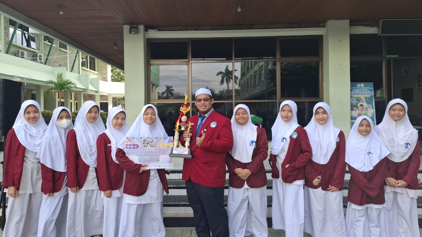 Girls’ Basketball Team Wins 3rd Place at the RetroFest SMPIA 44 Grand Wisata