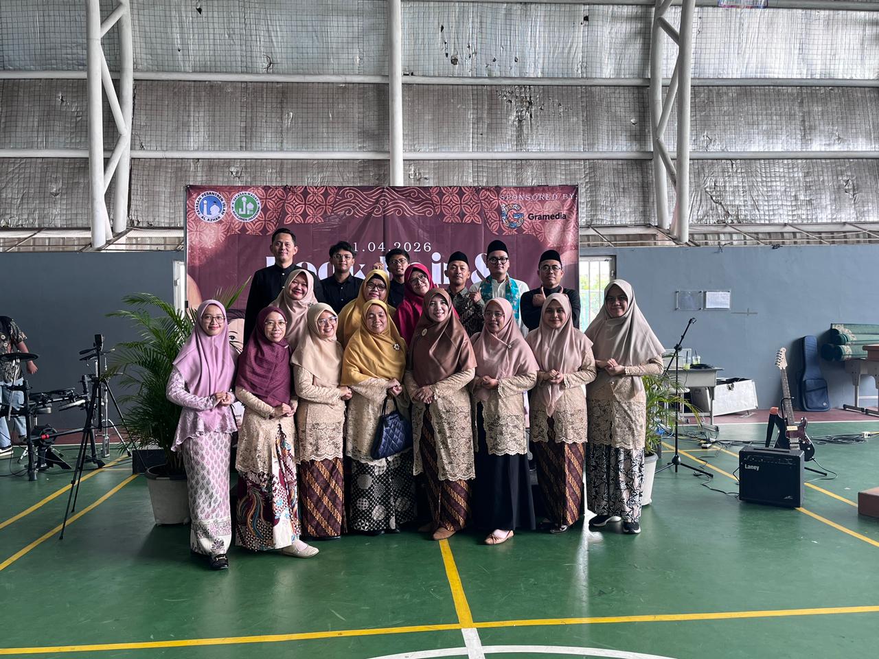 Al Azhar 44 Junior High School Holds Book Fair and Kartini Day Commemoration 2026