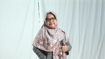 Dra. Tri Handyani