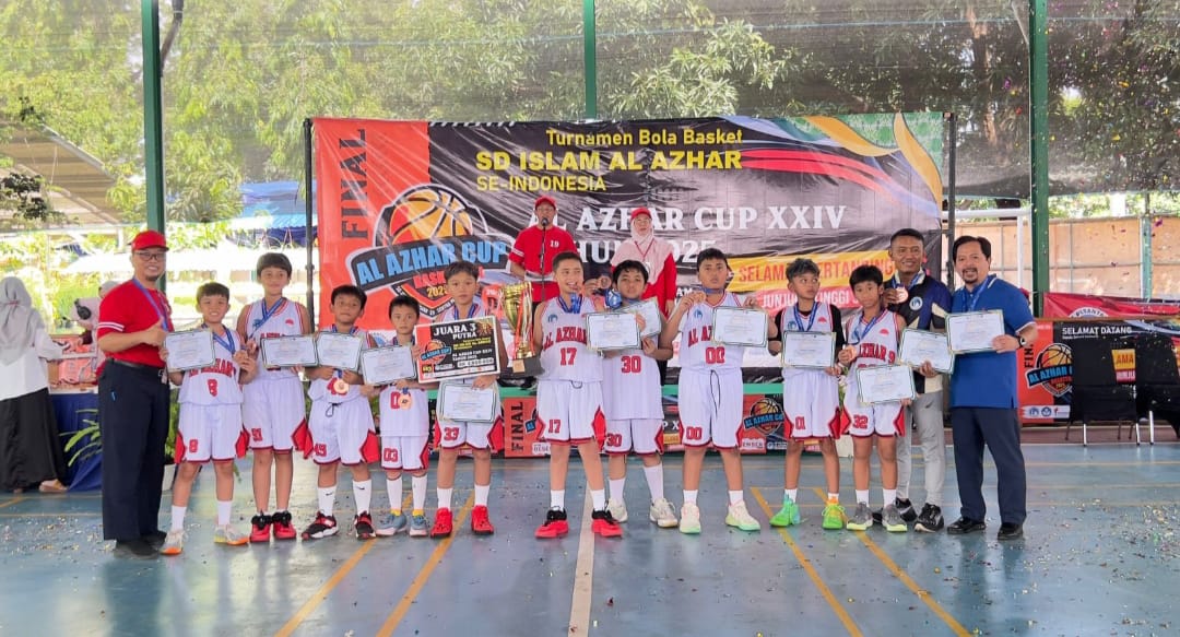 Boys’ Basketball Team of Al Azhar 9 IES Bekasi Wins 3rd Place at Al Azhar Cup Basketball XXIV 2025