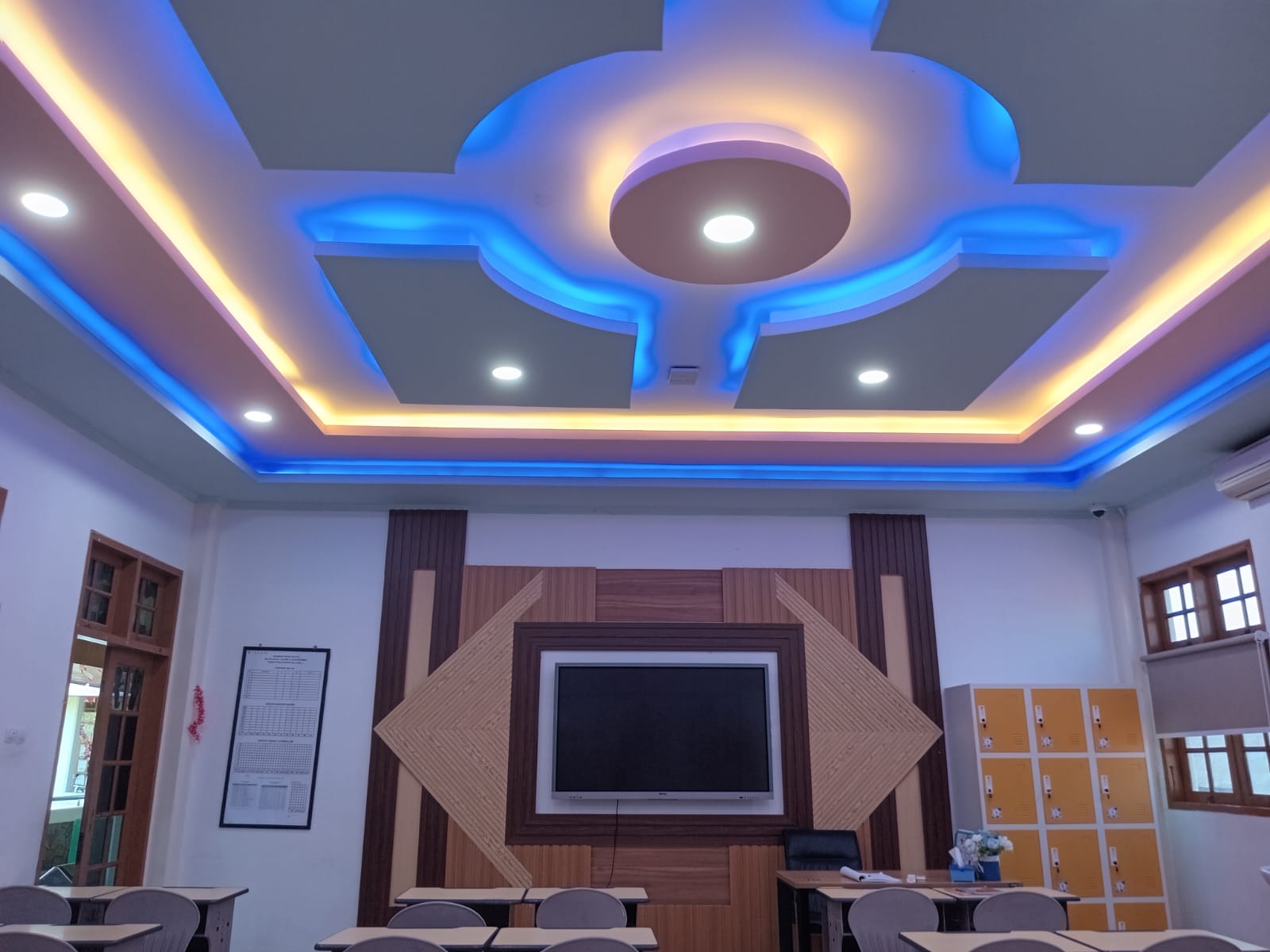 1. Comfortable Classroom